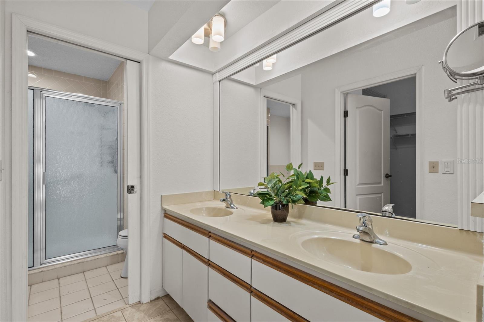 2014 GOLFVIEW DR #2014 — photo 16