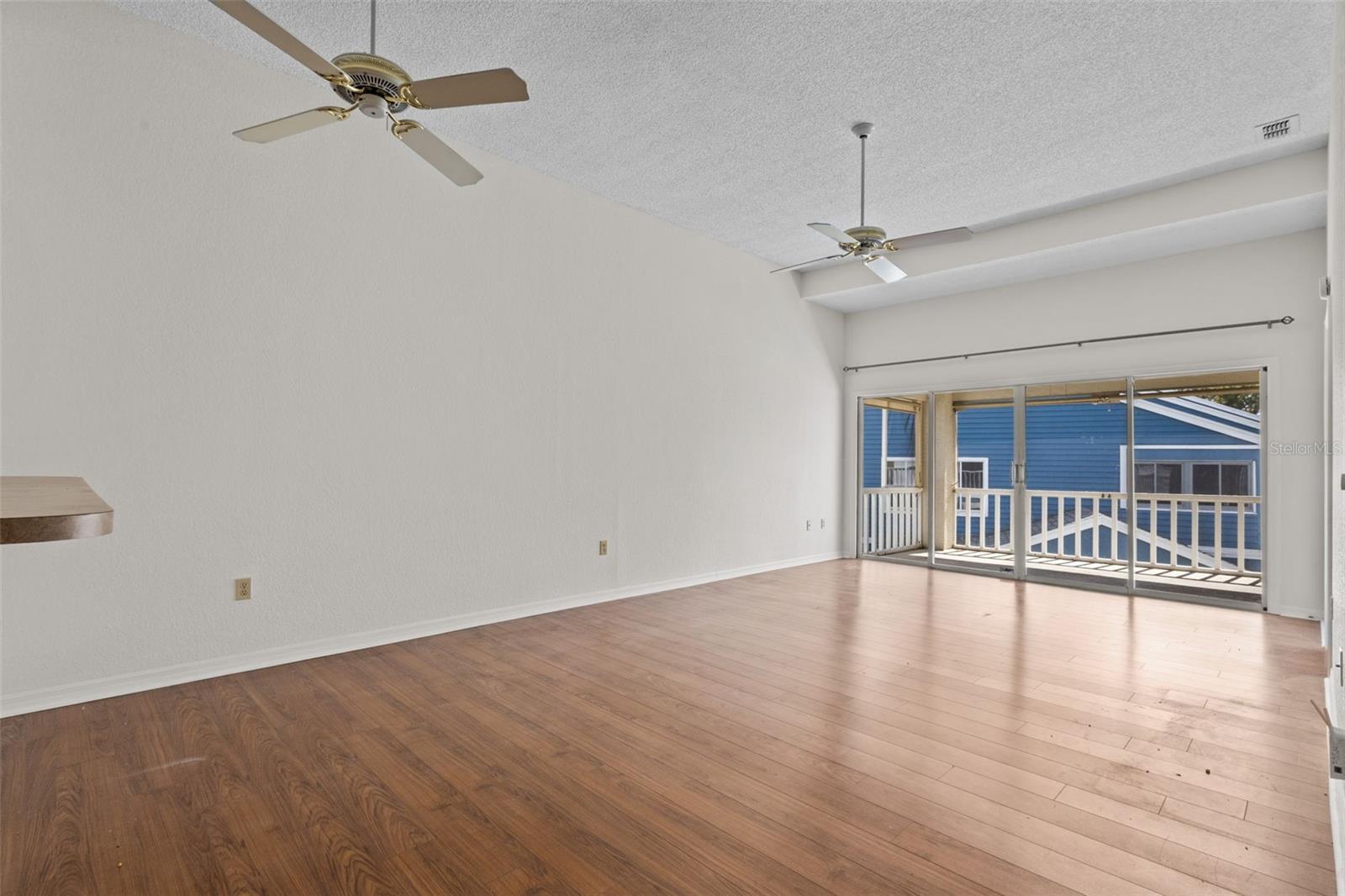2014 GOLFVIEW DR #2014 — photo 5