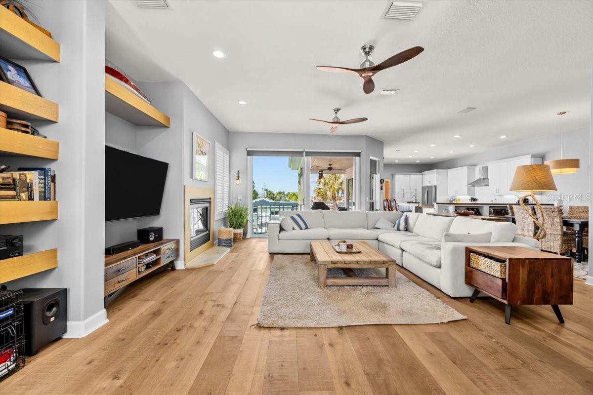 8117 BRIGHTON DR — photo 9