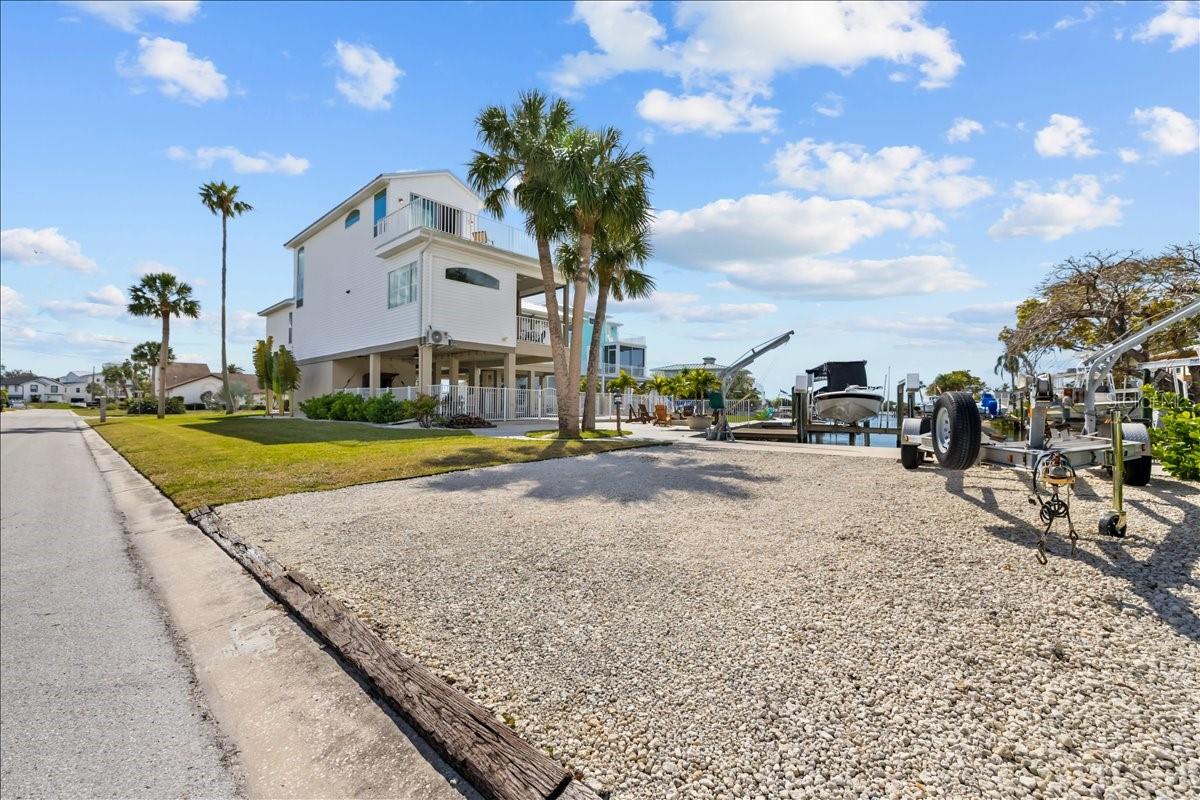 8117 BRIGHTON DR — photo 62