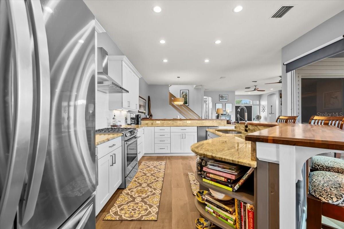 8117 BRIGHTON DR — photo 25
