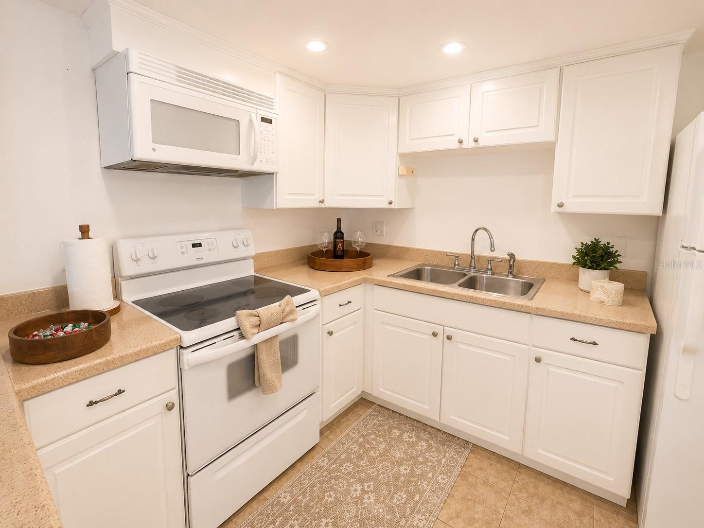 5820 N CHURCH AVE #112 — photo 6