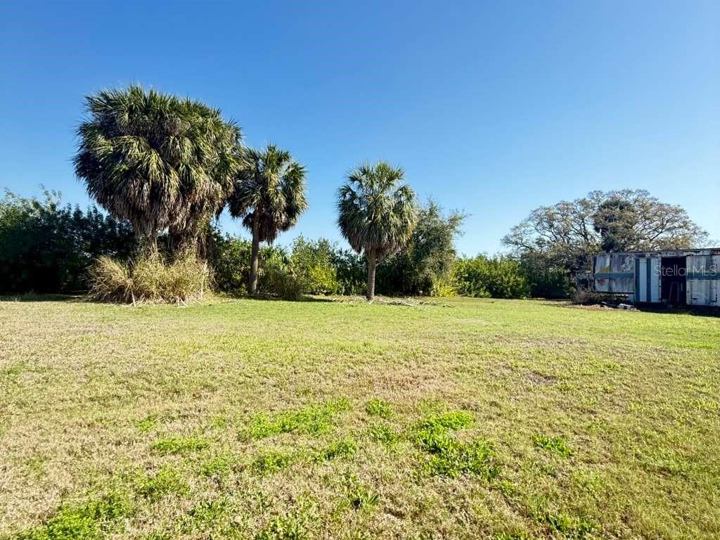 4858 TROYDALE RD — photo 17