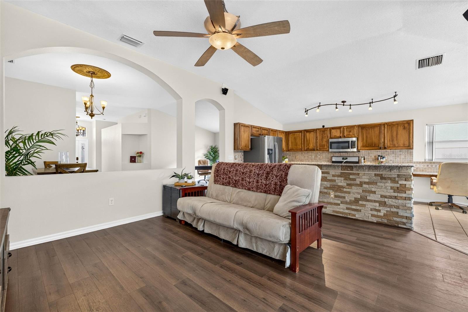 29454 CROSSLAND DR — photo 25