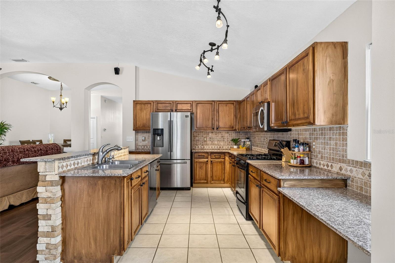 29454 CROSSLAND DR — photo 19