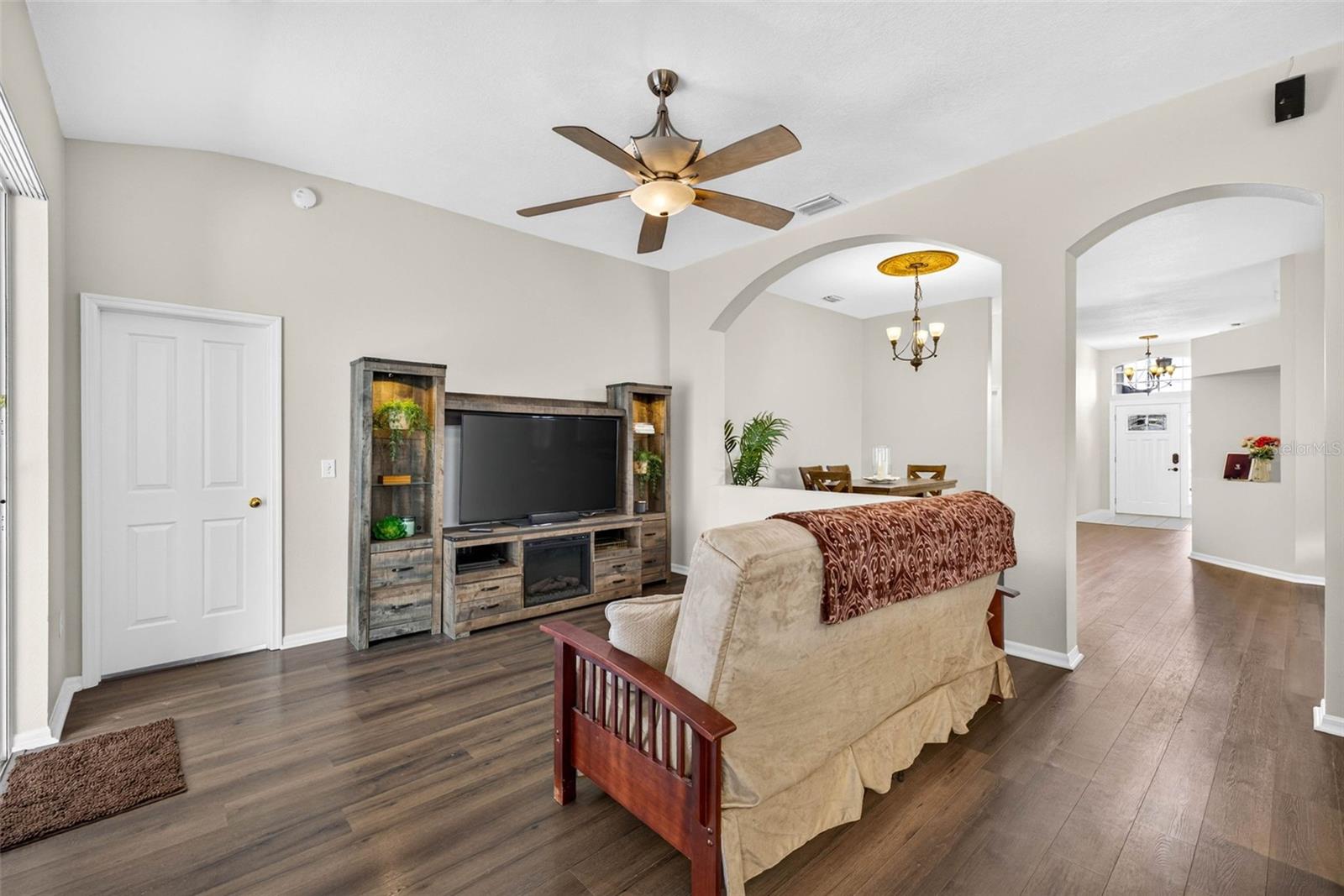 29454 CROSSLAND DR — photo 24