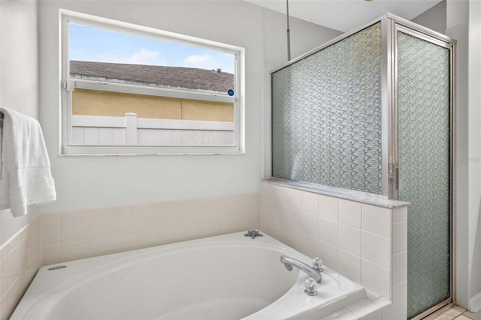 29454 CROSSLAND DR — photo 38