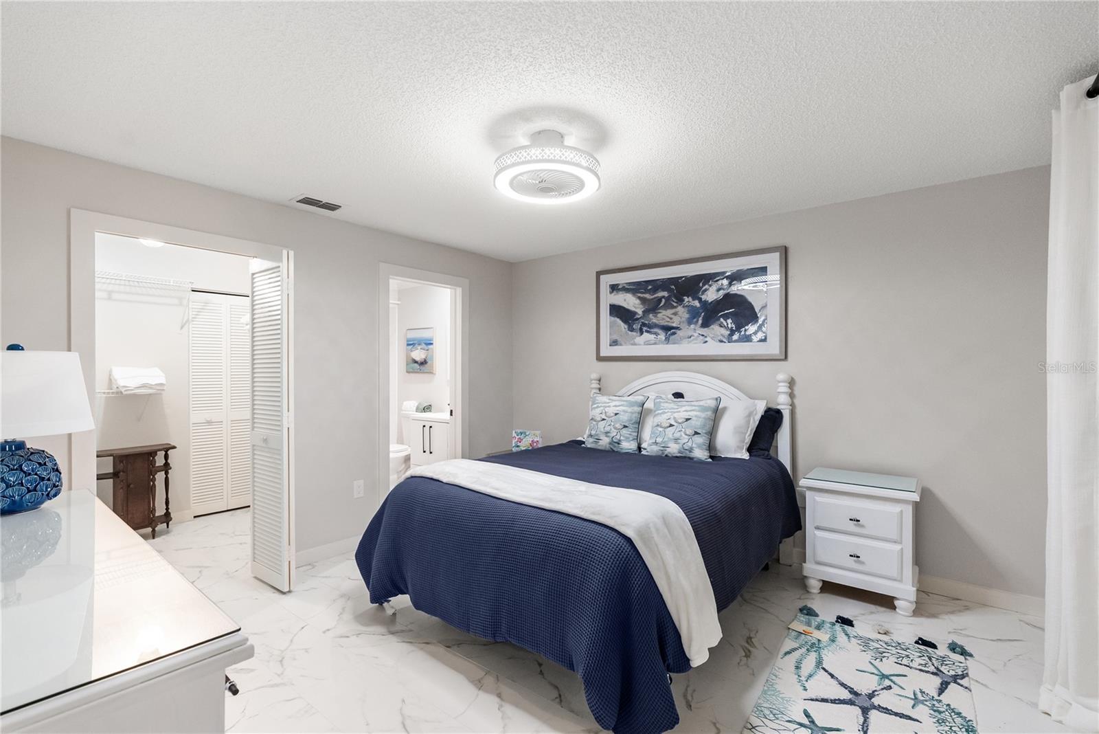 6135 HERITAGE LN #6135 — photo 11
