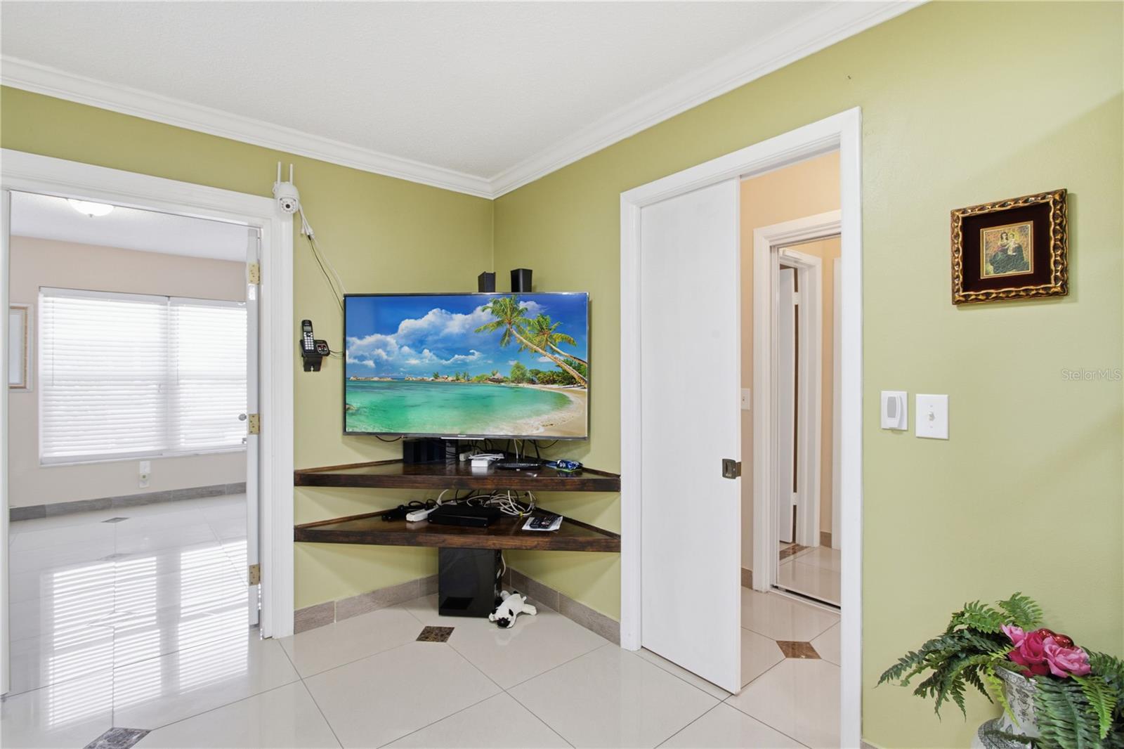 1636 S LAKE AVE #1 — photo 16