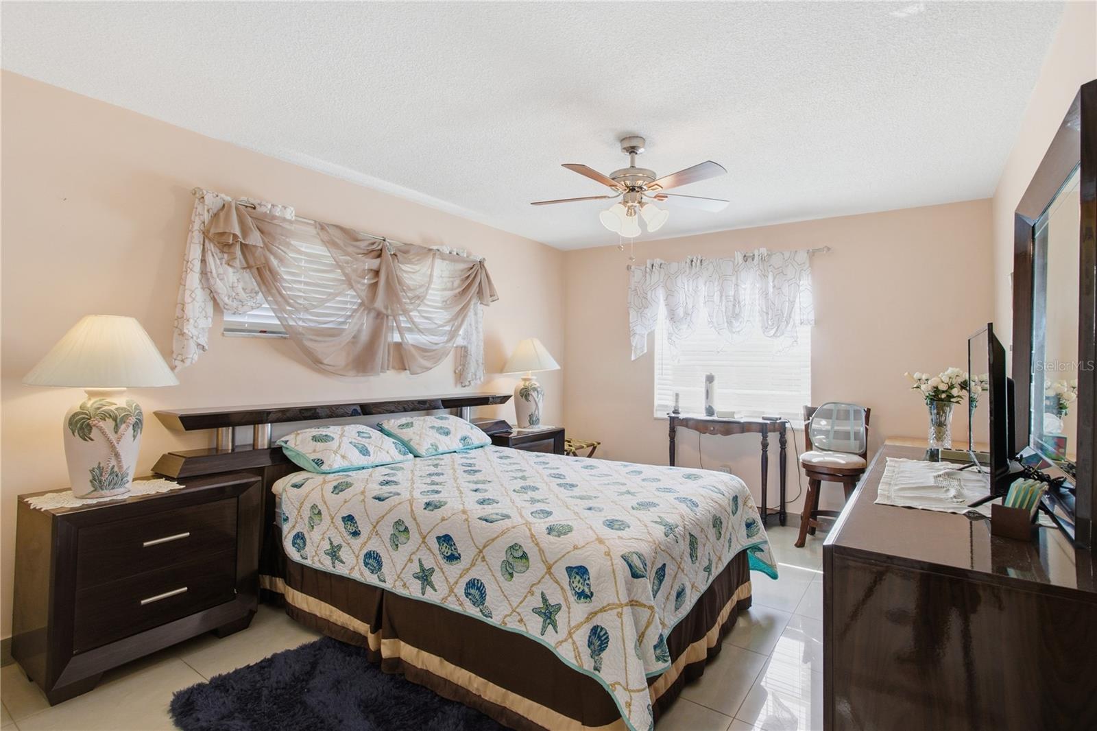 1636 S LAKE AVE #1 — photo 29