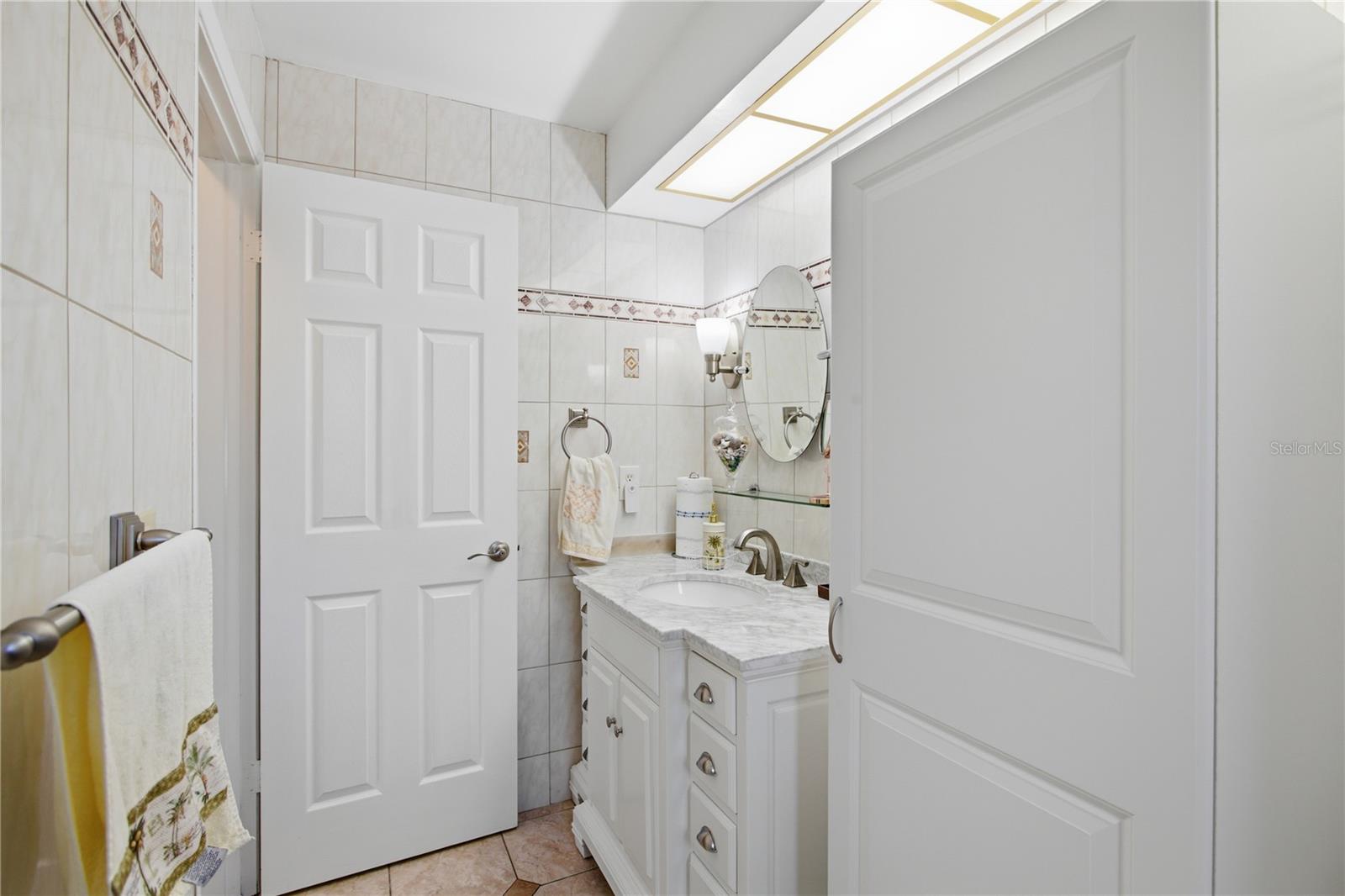 1636 S LAKE AVE #1 — photo 35