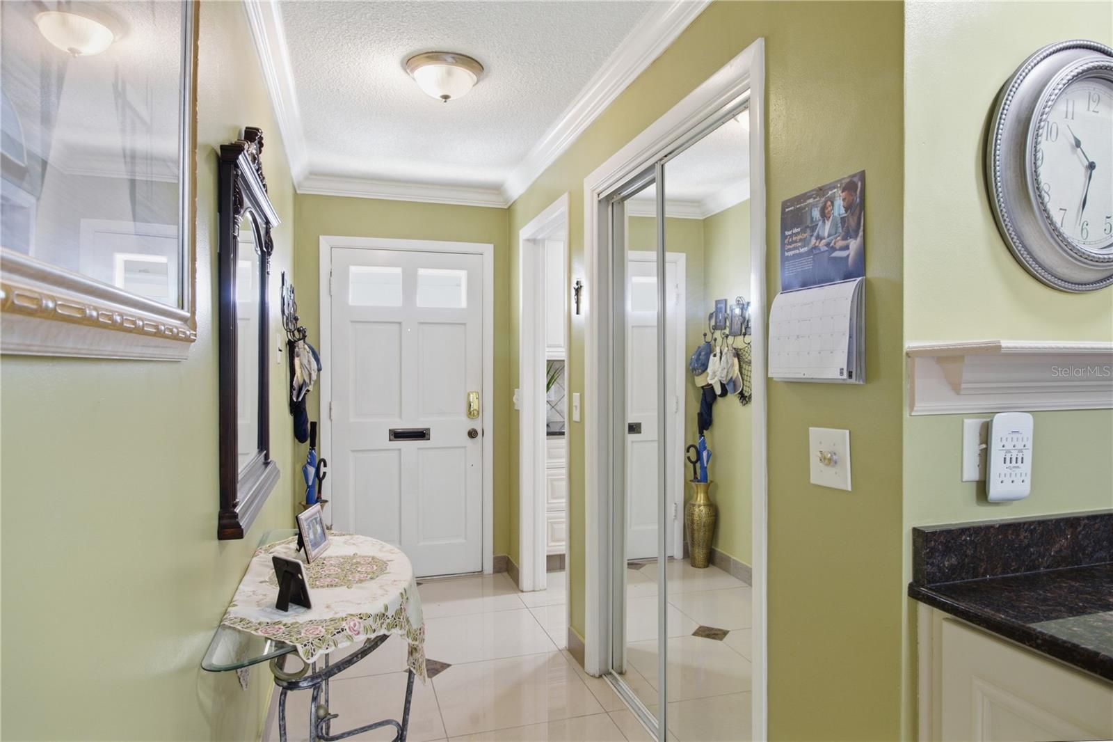 1636 S LAKE AVE #1 — photo 5