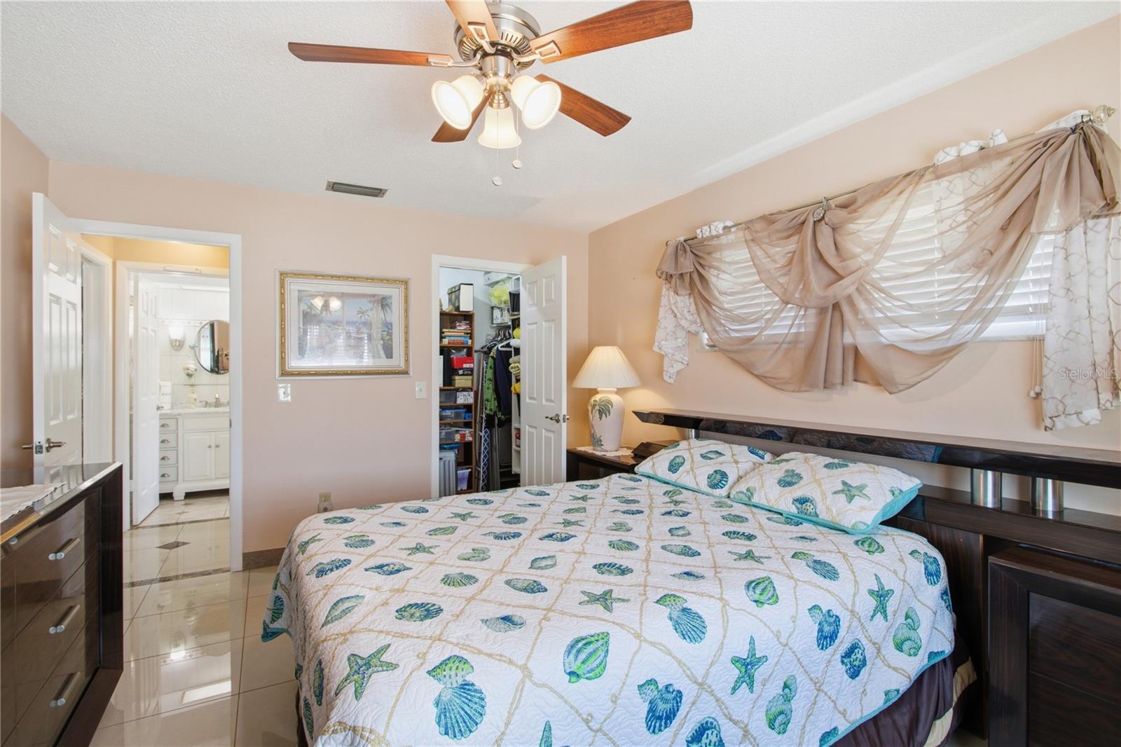 1636 S LAKE AVE #1 — photo 32