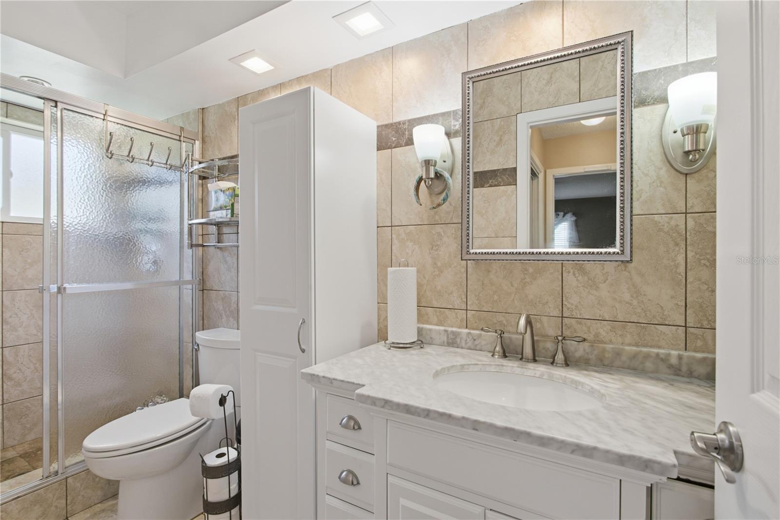 1636 S LAKE AVE #1 — photo 27