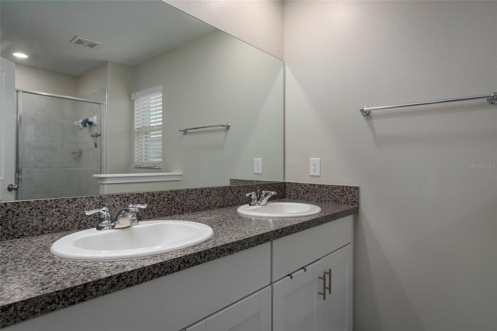 11704 CASTINE ST — photo 25