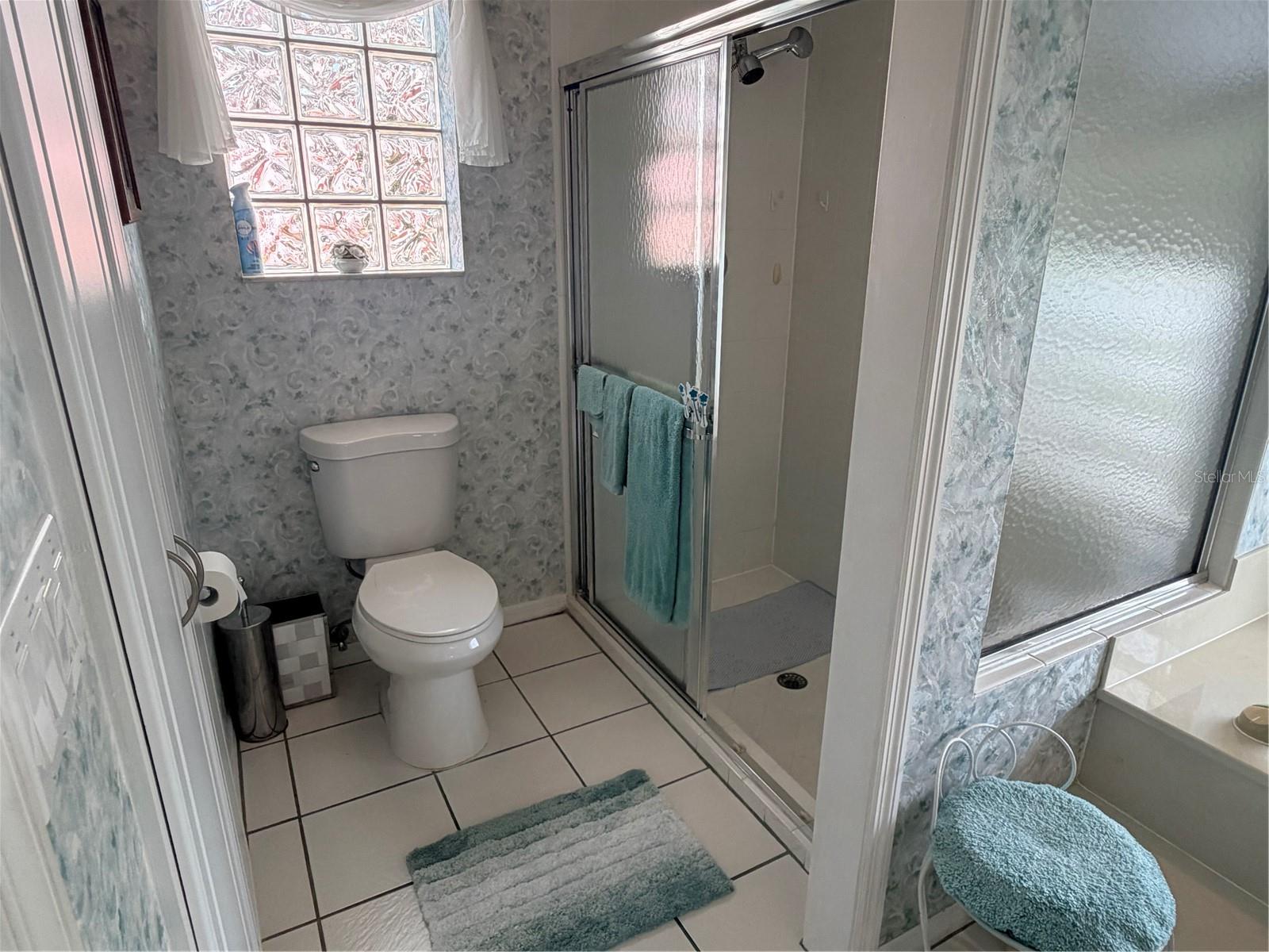 6617 SEVEN PINES DR — photo 18