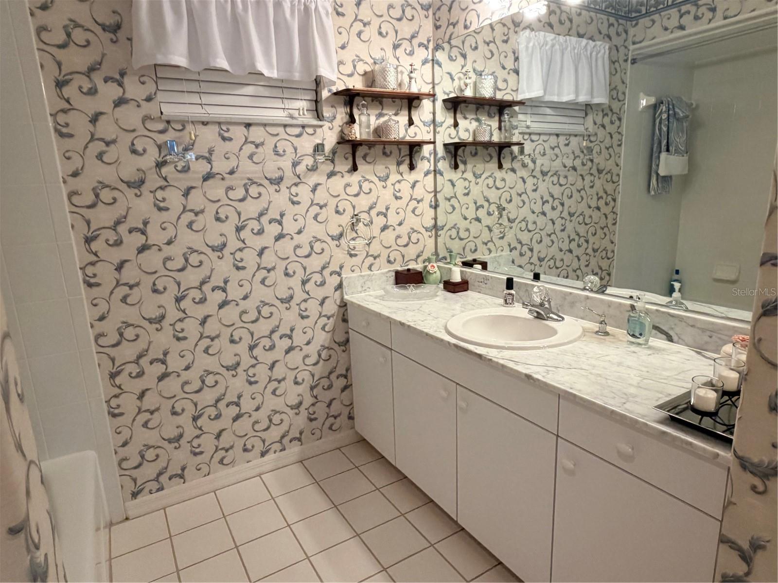 6617 SEVEN PINES DR — photo 31