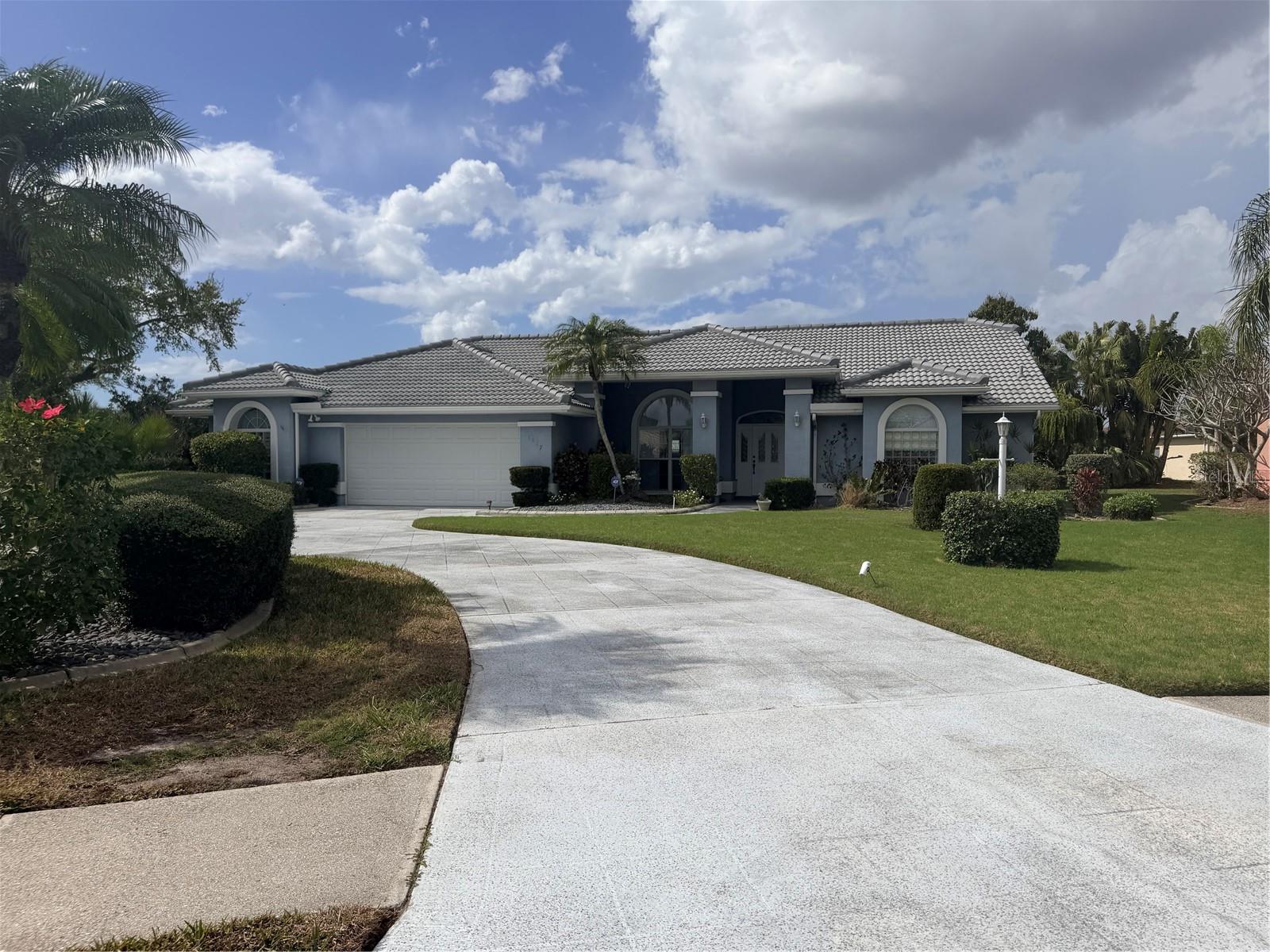 6617 SEVEN PINES DR — photo 3
