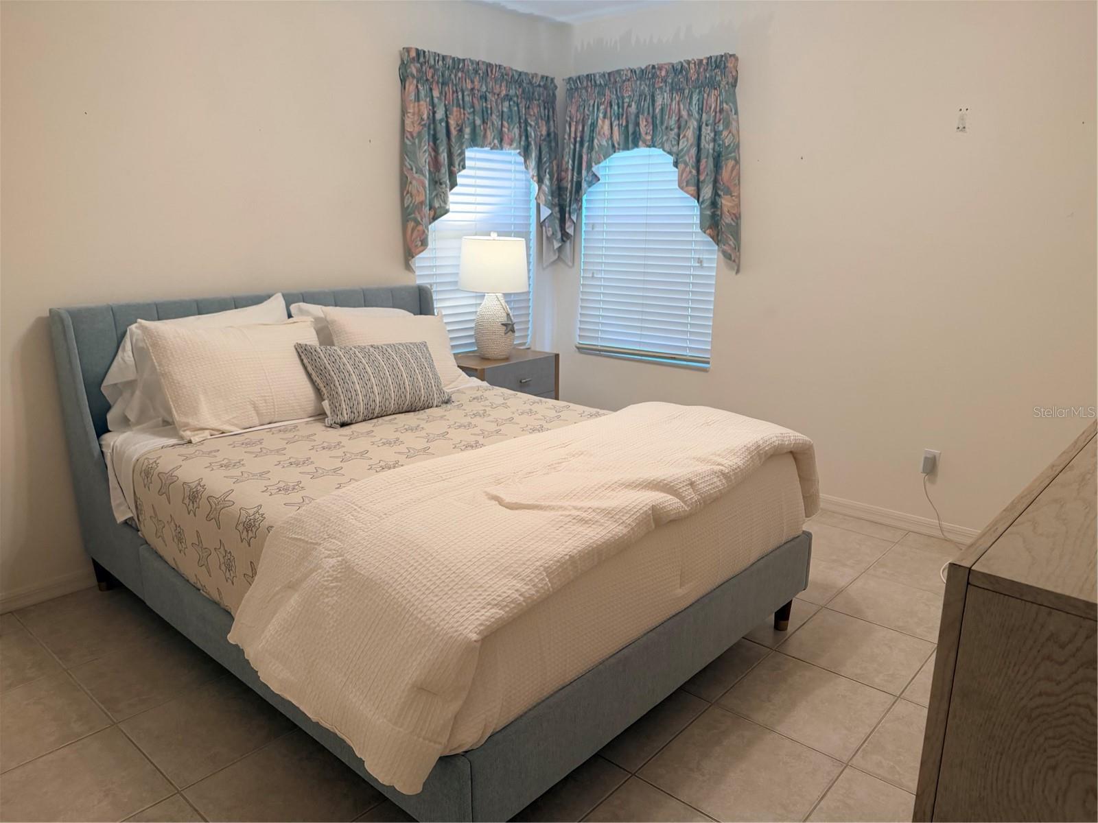 6617 SEVEN PINES DR — photo 33