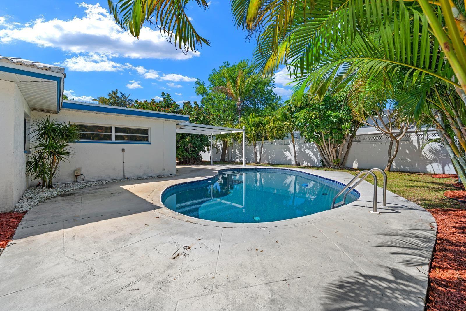 4540 BAYSHORE BLVD NE — photo 24