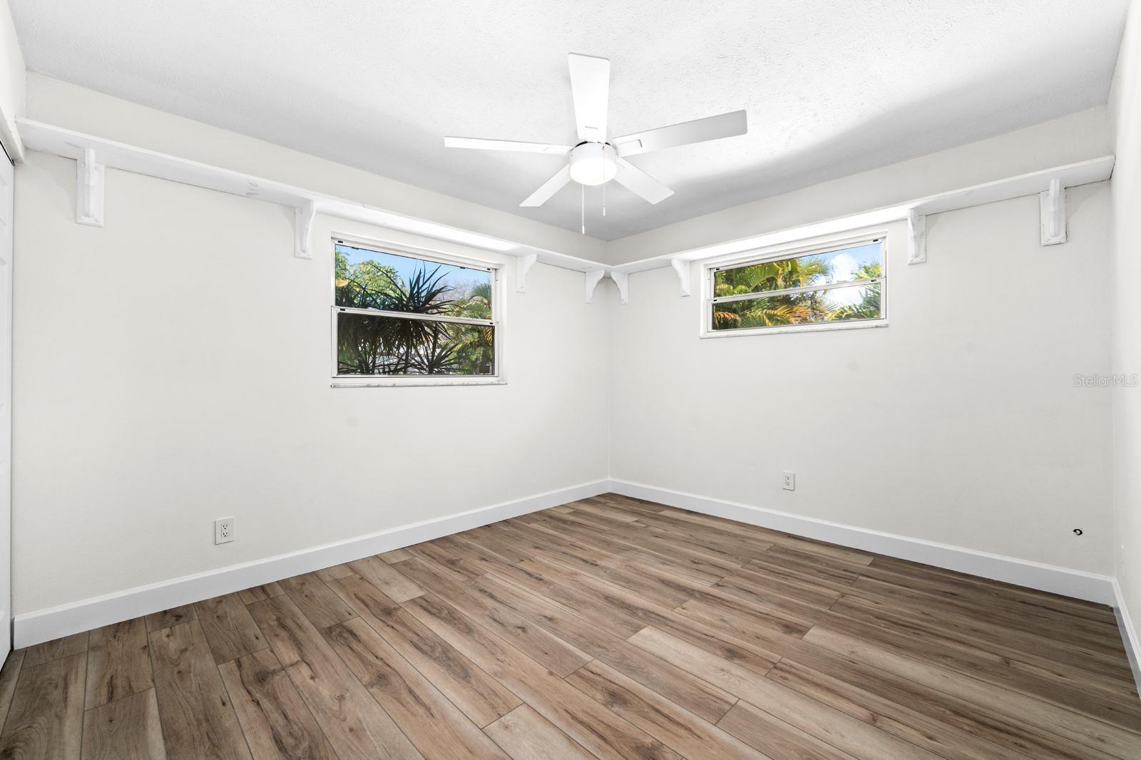 4540 BAYSHORE BLVD NE — photo 22
