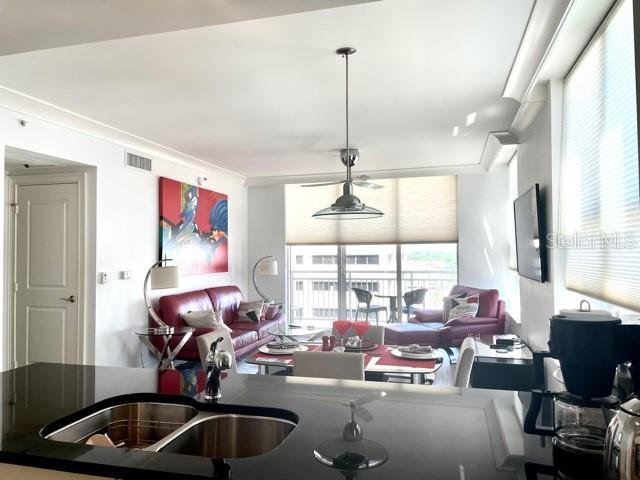 1350 MAIN ST #909 — photo 5