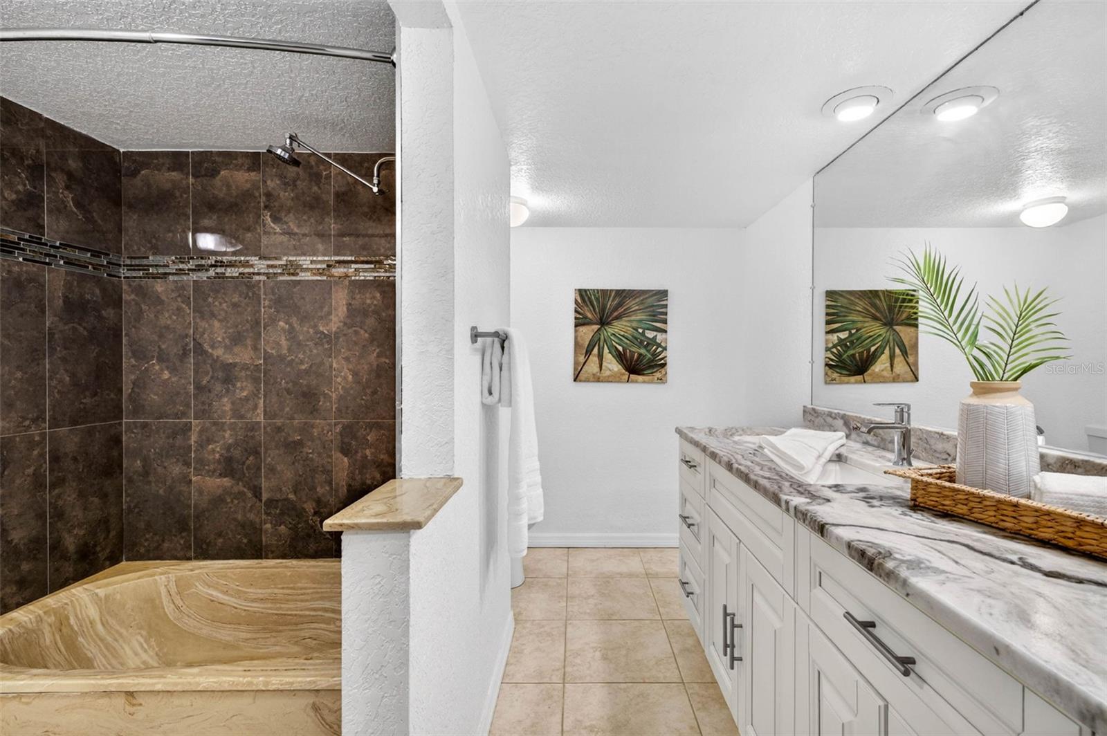 9342 TRADEWINDS AVE — photo 10