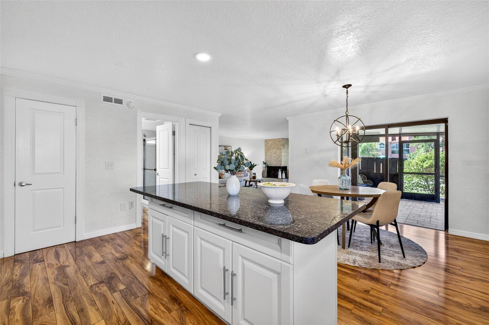 9342 TRADEWINDS AVE — photo 6