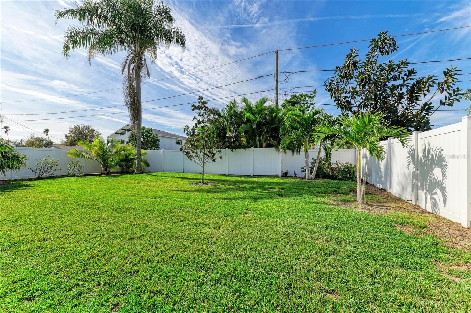 6000 BAYOU GRANDE BLVD NE — photo 39