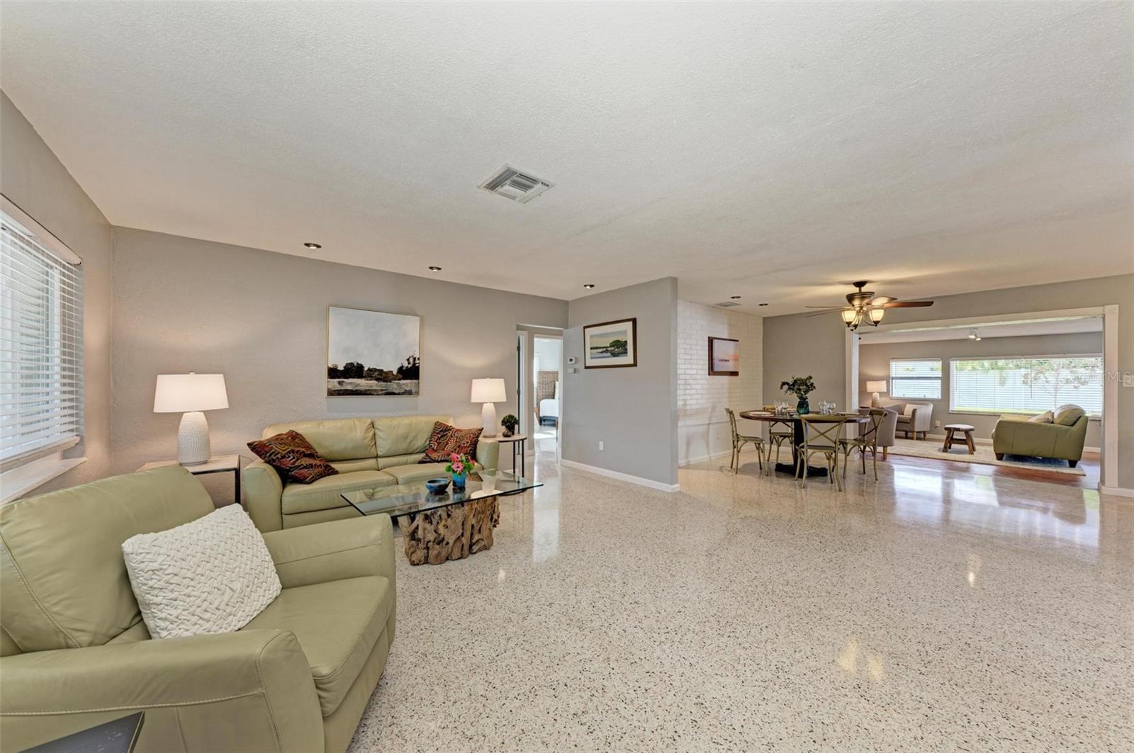 6000 BAYOU GRANDE BLVD NE — photo 11