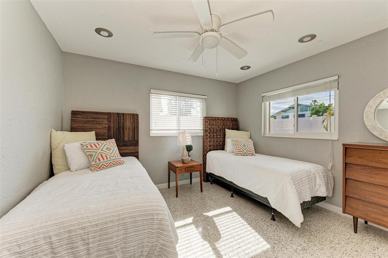 6000 BAYOU GRANDE BLVD NE — photo 31