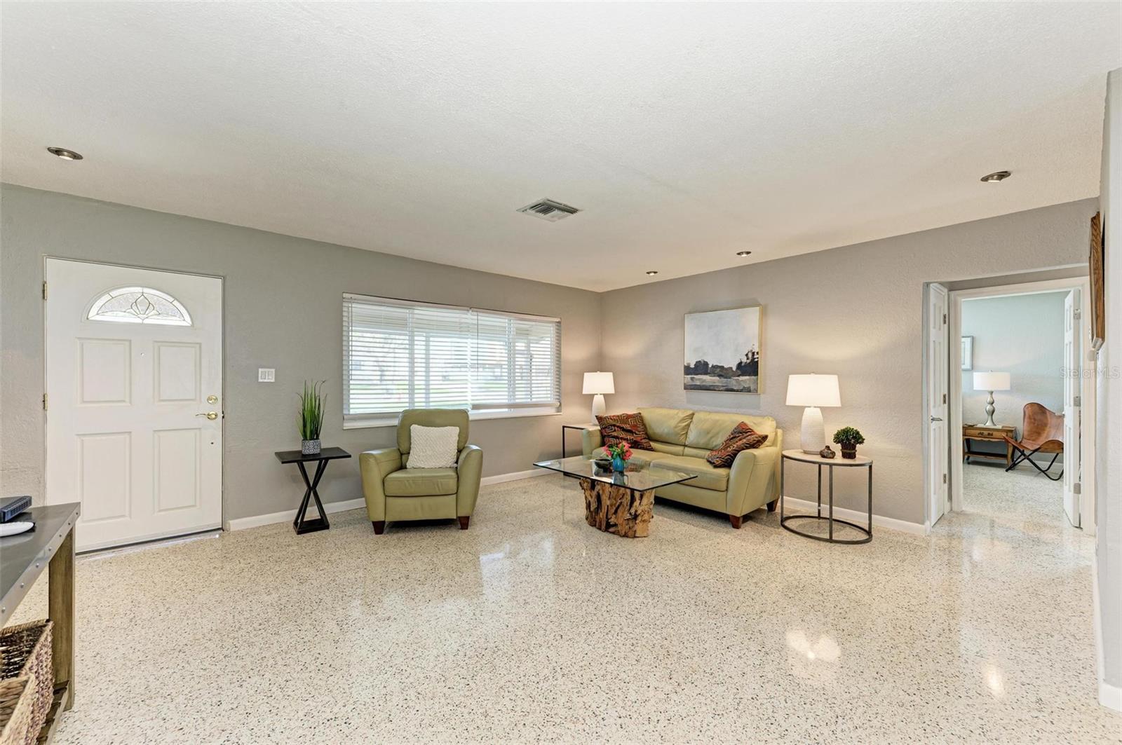 6000 BAYOU GRANDE BLVD NE — photo 9