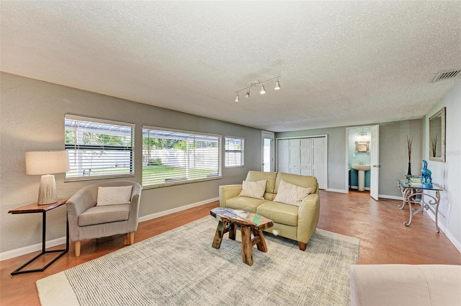 6000 BAYOU GRANDE BLVD NE — photo 24