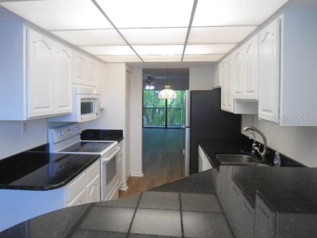 2800 COVE CAY DR #4D — photo 4