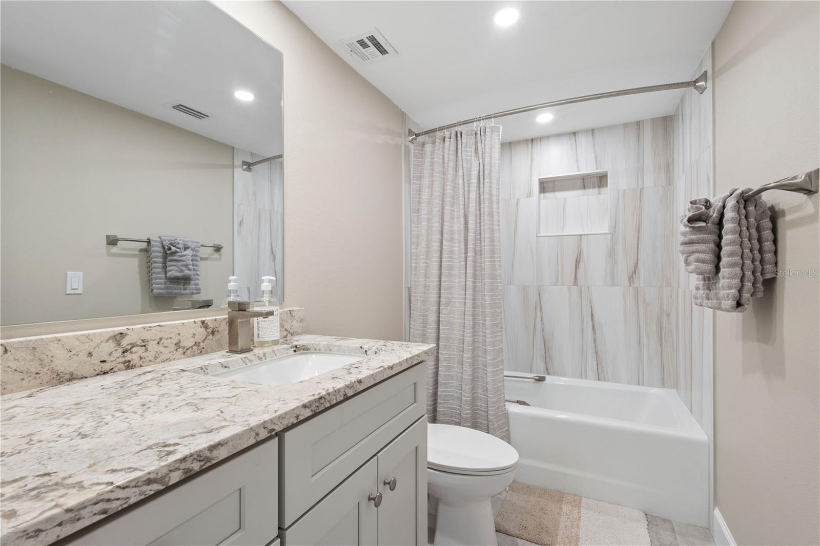 5880 MIDNIGHT PASS RD #704 — photo 23