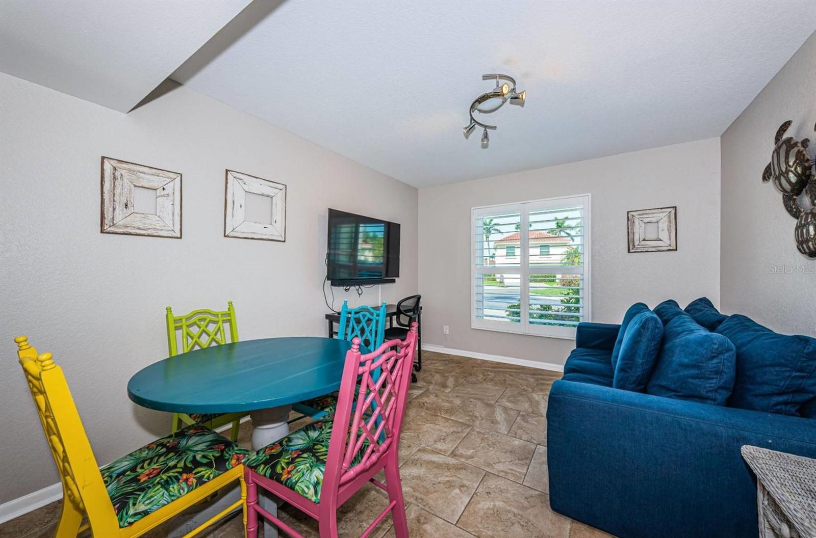 6107 MIRADA CIR — photo 4