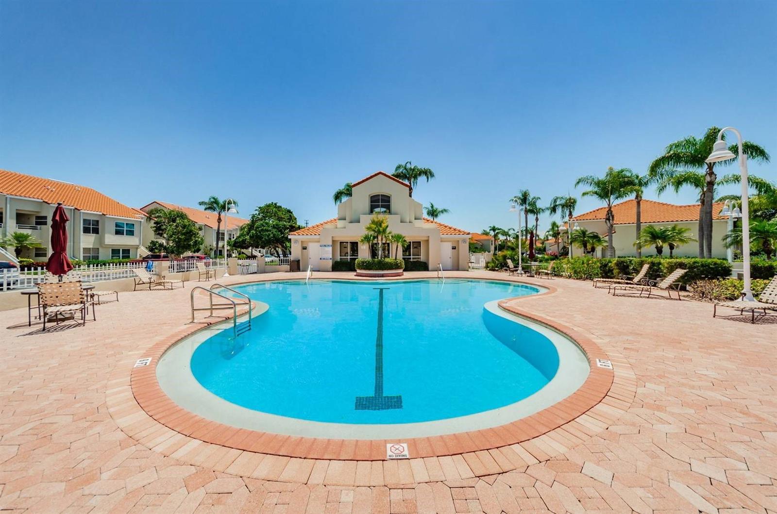 6107 MIRADA CIR — photo 16