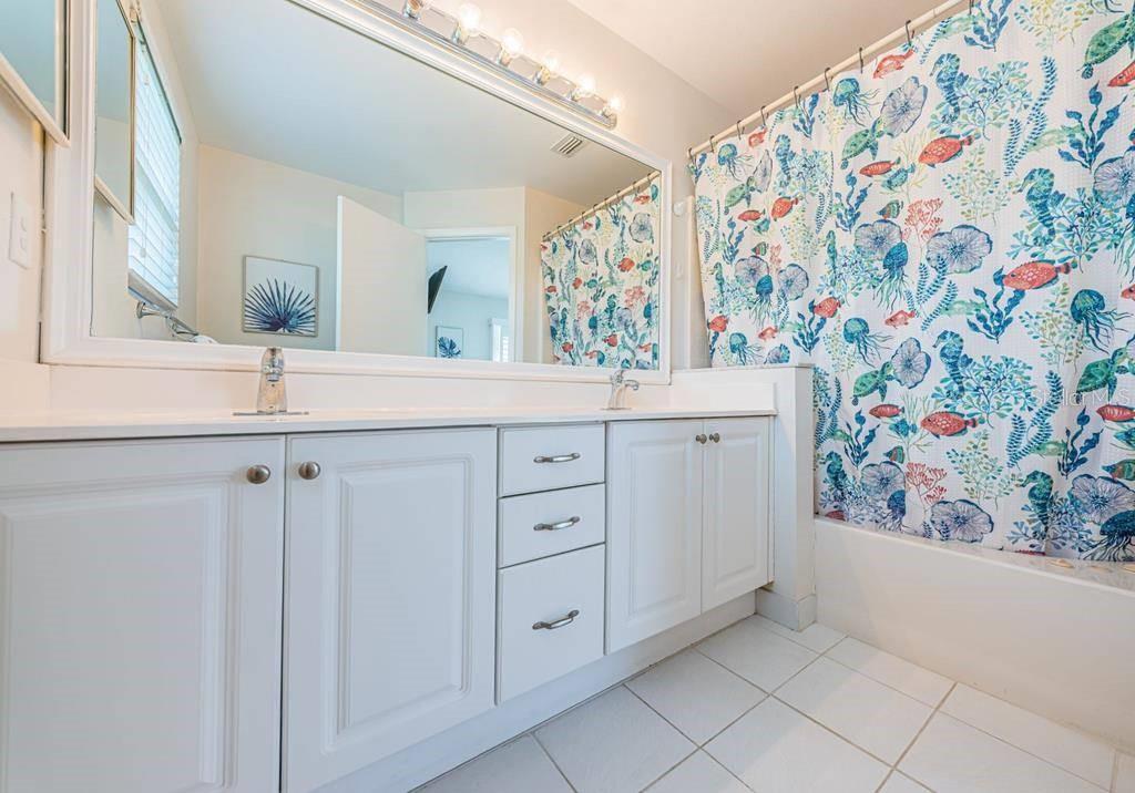 6107 MIRADA CIR — photo 12