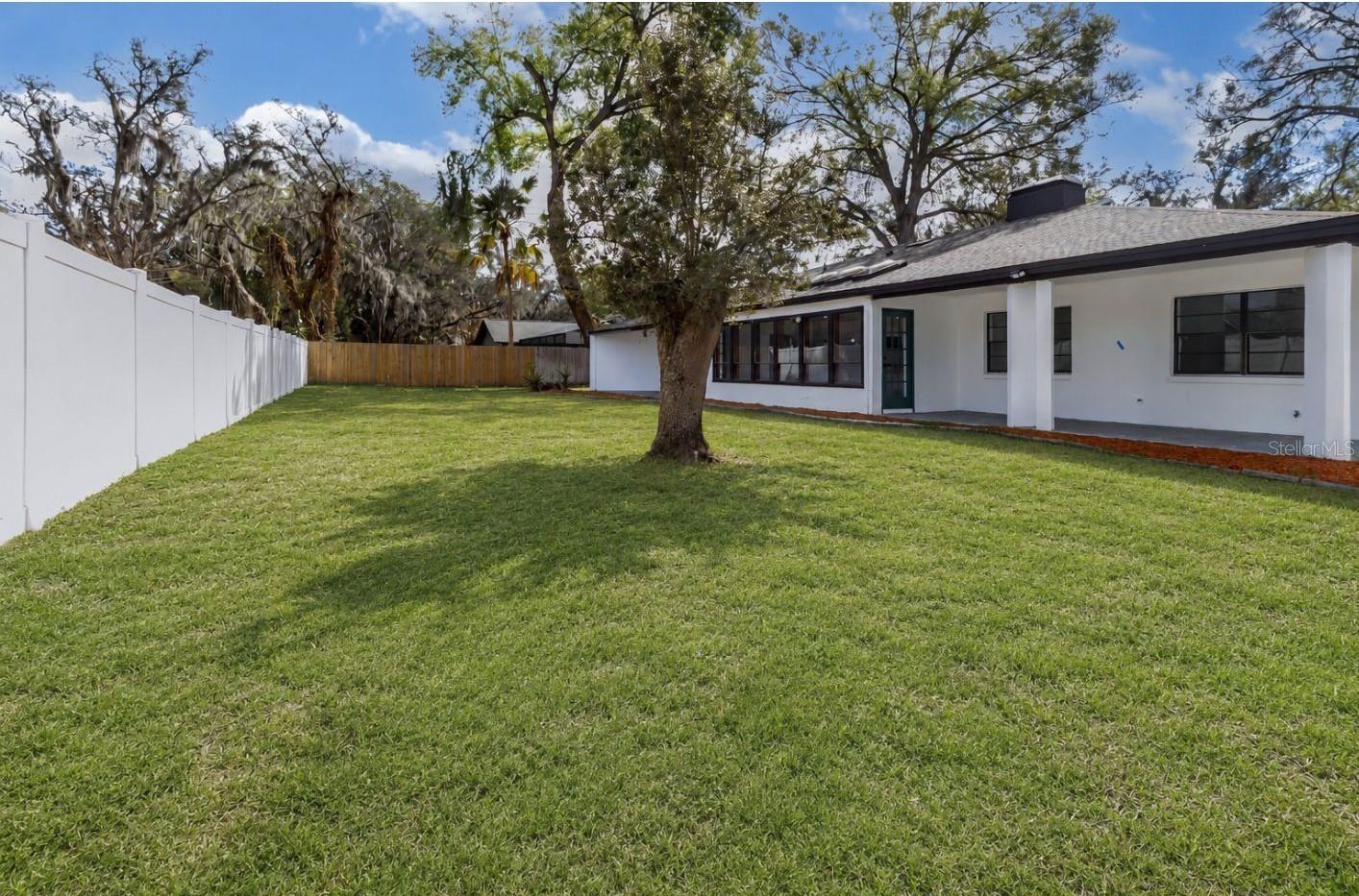 3033 WISTER CIR — photo 39
