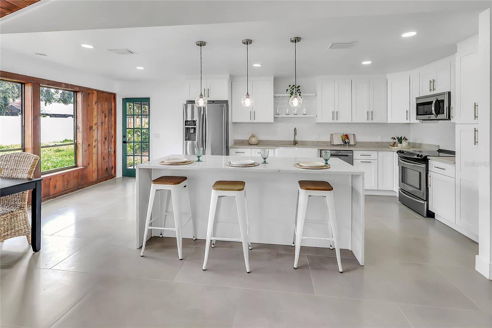 3033 WISTER CIR — photo 34