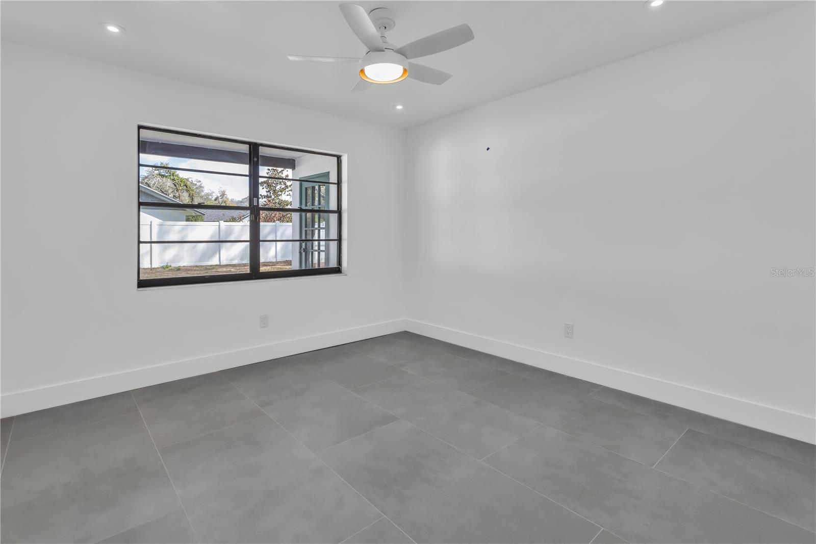 3033 WISTER CIR — photo 16