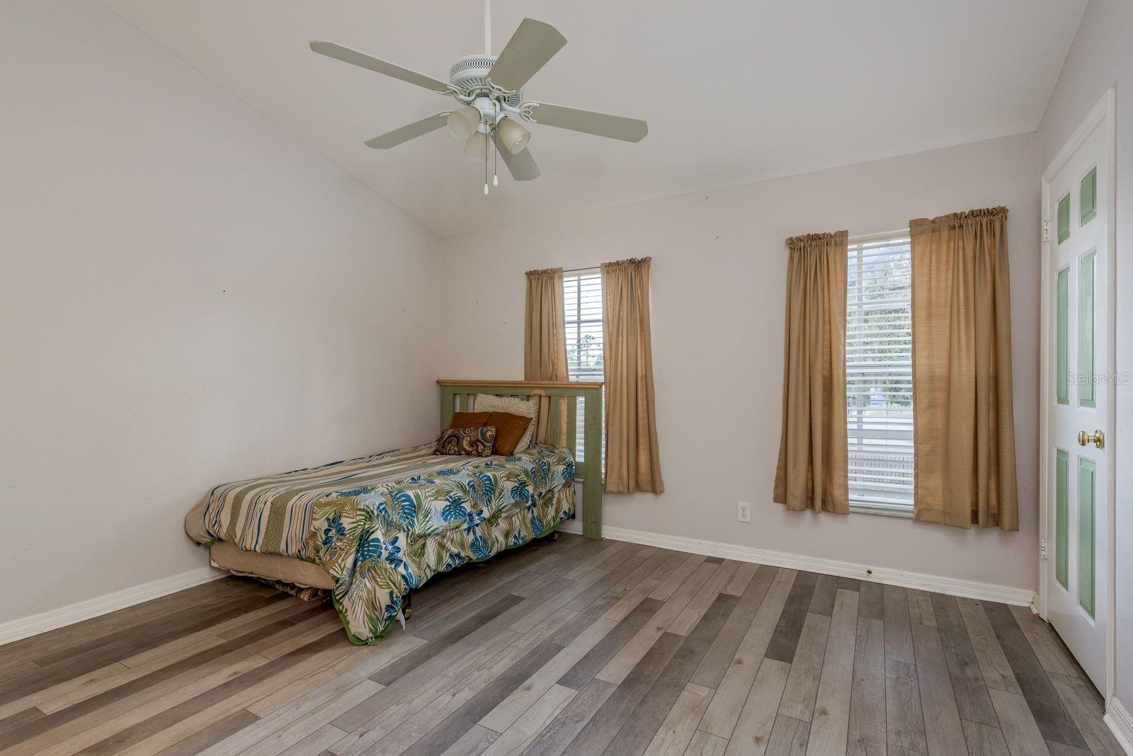 37236 EMBASSY PARK LN #1 — photo 23