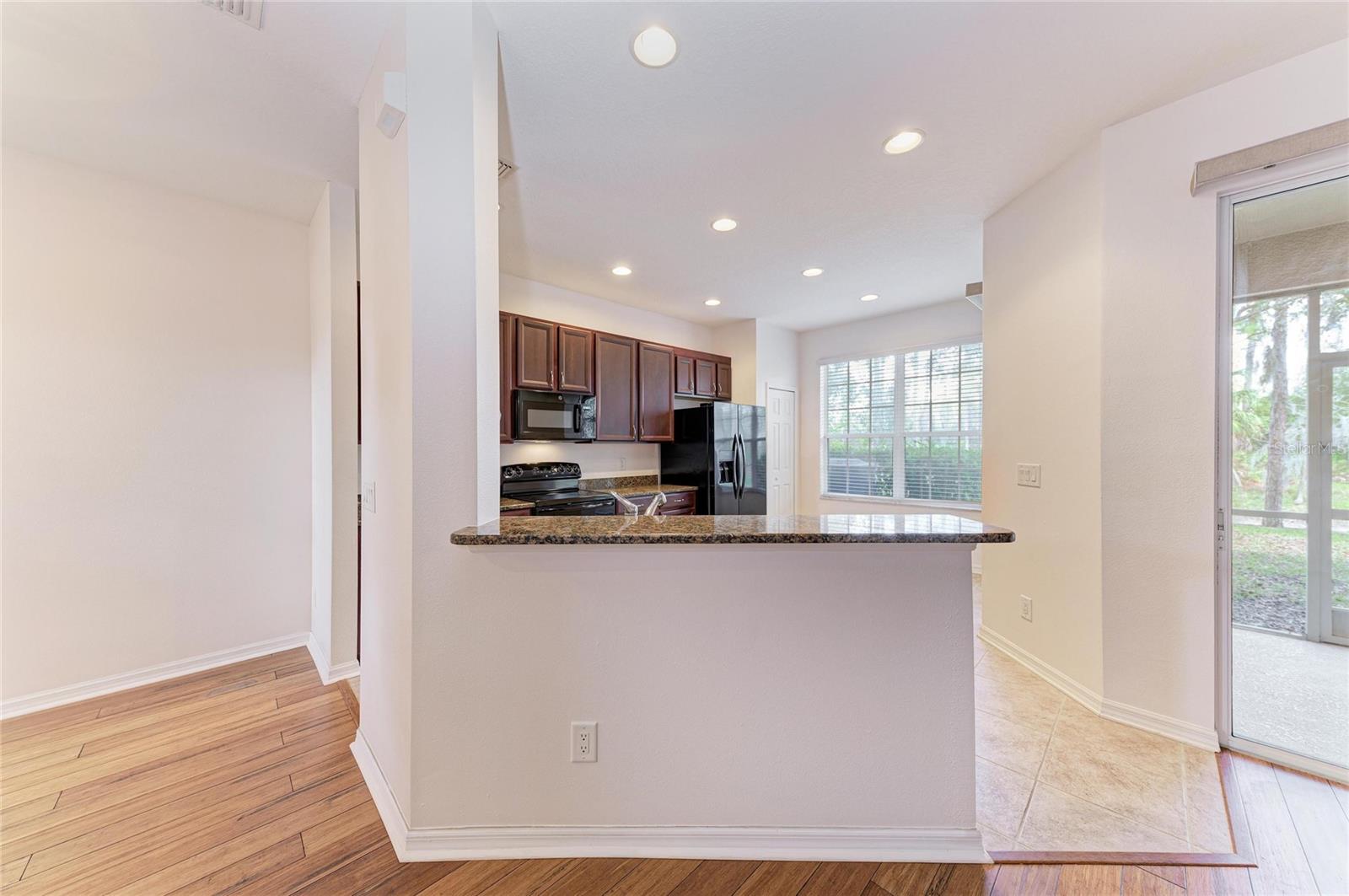 8160 VILLA GRANDE CT — photo 9