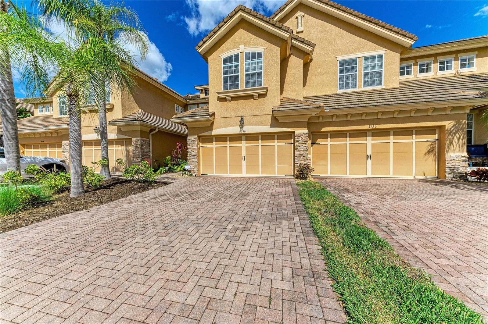 8160 VILLA GRANDE CT — photo 2