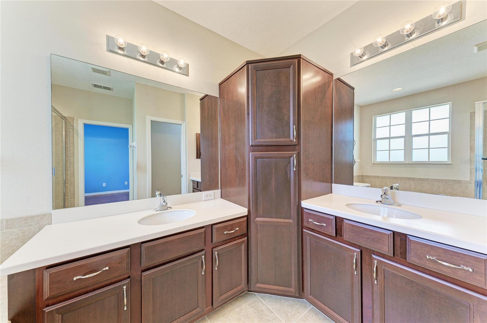 8160 VILLA GRANDE CT — photo 25