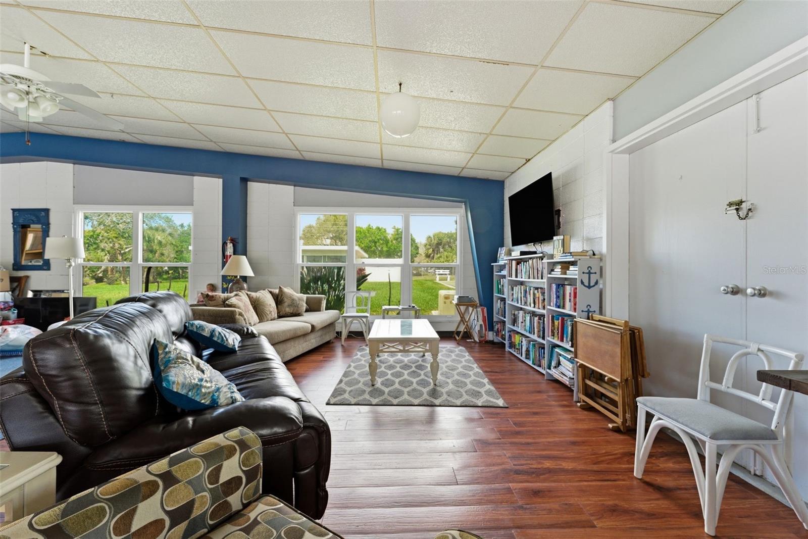 5061 LIVE OAK CIRCLE — photo 33