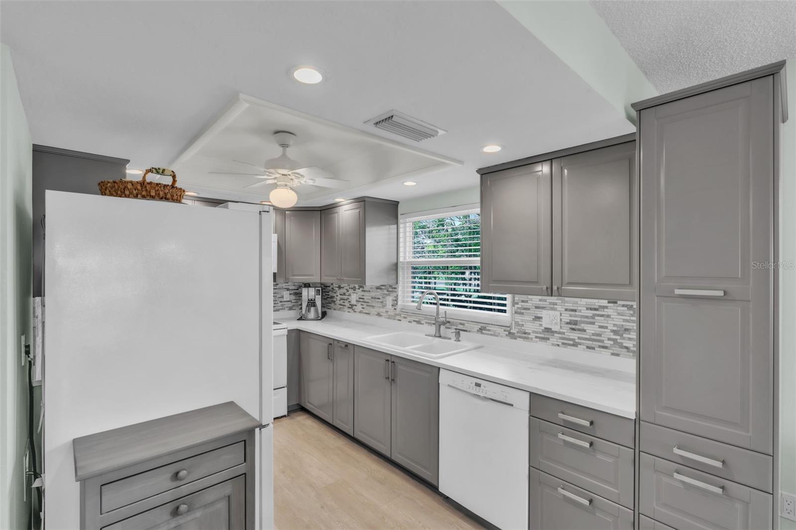 600 MANATEE AVE #145 — photo 8