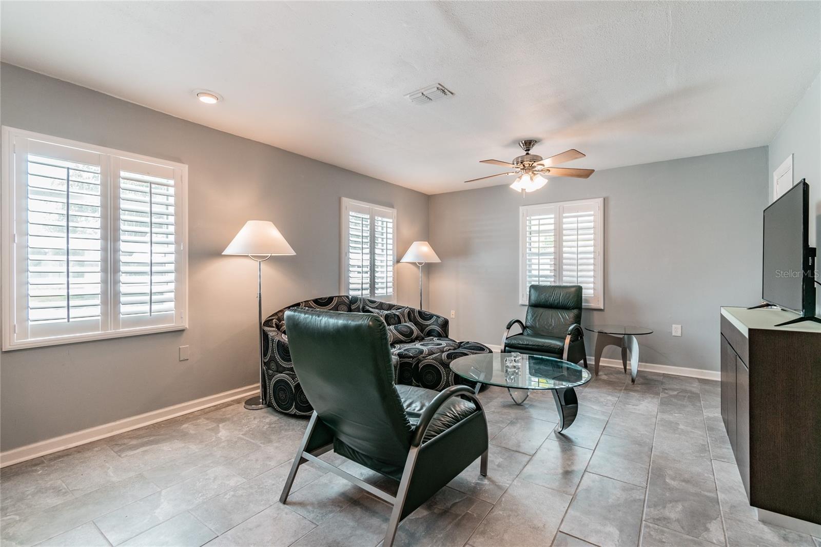 3611 W ANDERSON AVE — photo 30