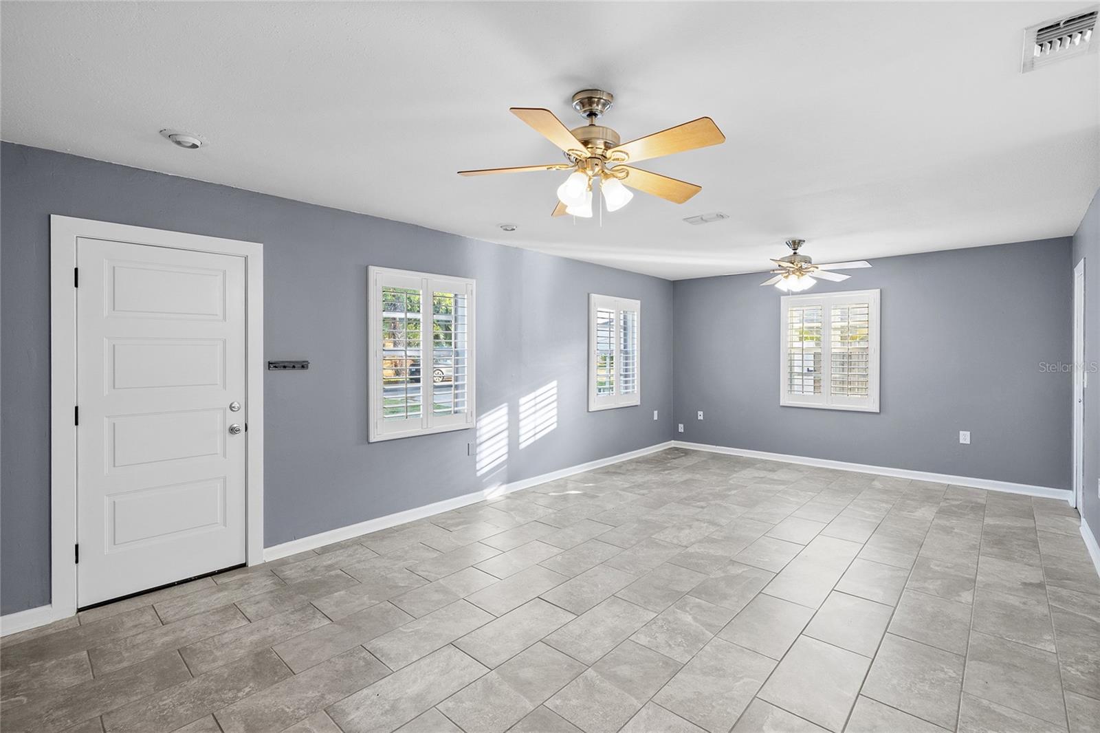 3611 W ANDERSON AVE — photo 4