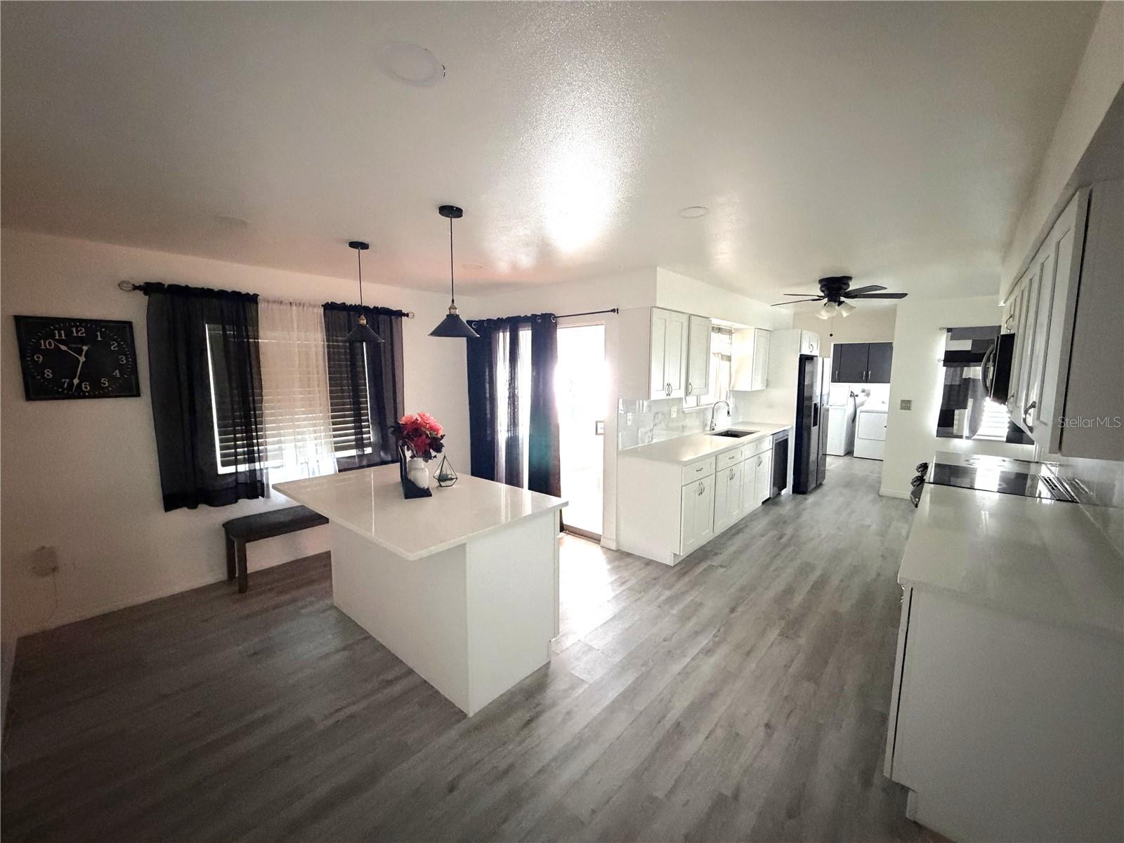 1205 HACIENDA DR — photo 4